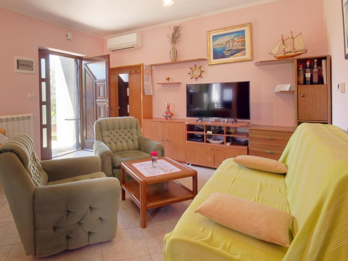 Apartment Laganis Plovanija 外观 照片