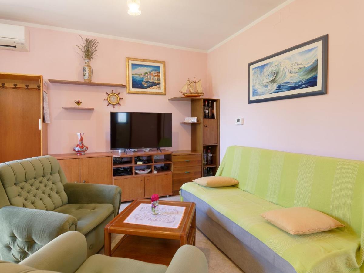 Apartment Laganis Plovanija 外观 照片